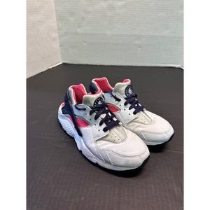 WOMENS NIKE AIR HUARACHE RUNNING SHOES. SIZE 7y Womens 9